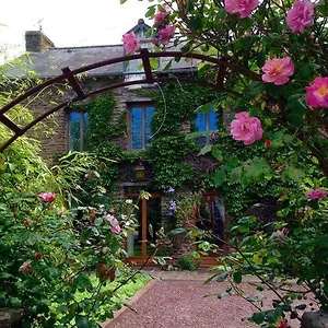  Hébergement de vacances Du Charme En Broceliande France